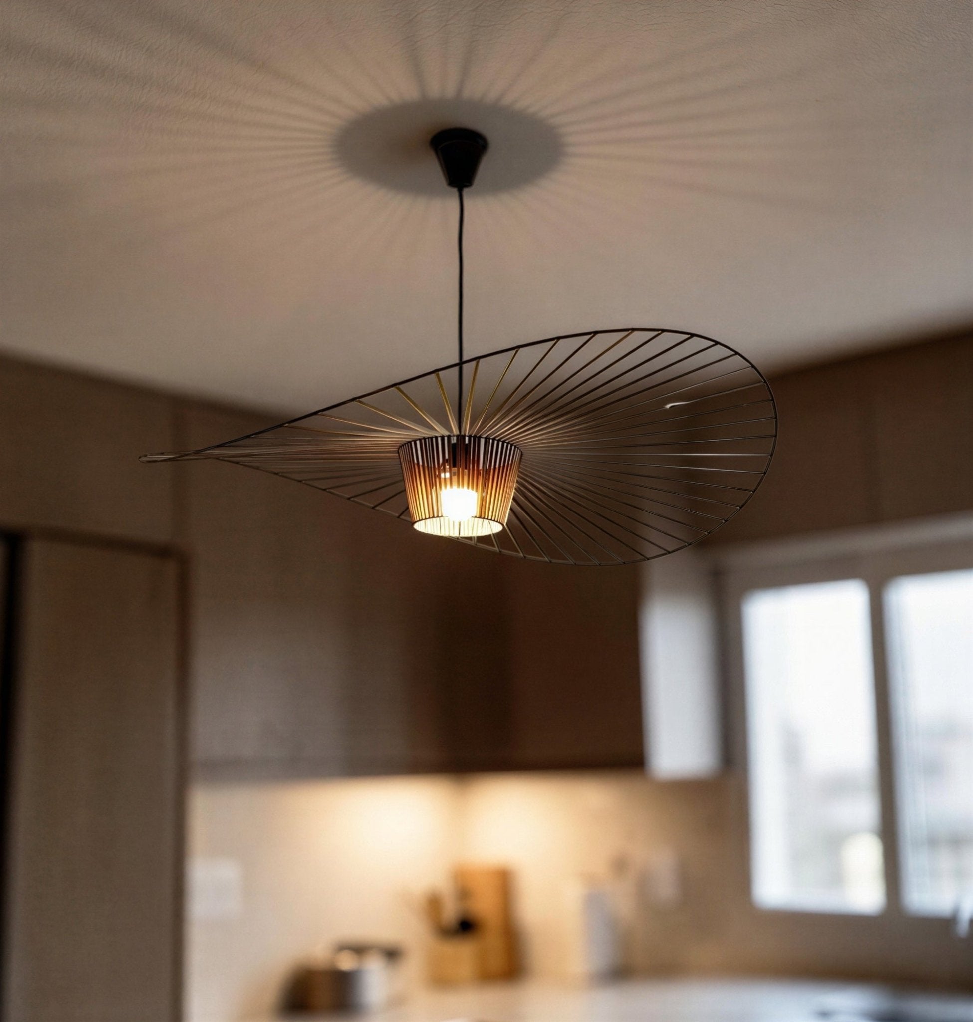 Suspension Luminaire Design Chapeau Paille Nordique