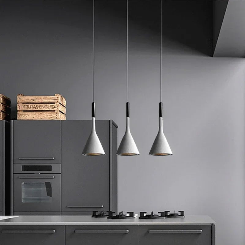 Luminaire Suspension Design Conique Moderne Métal
