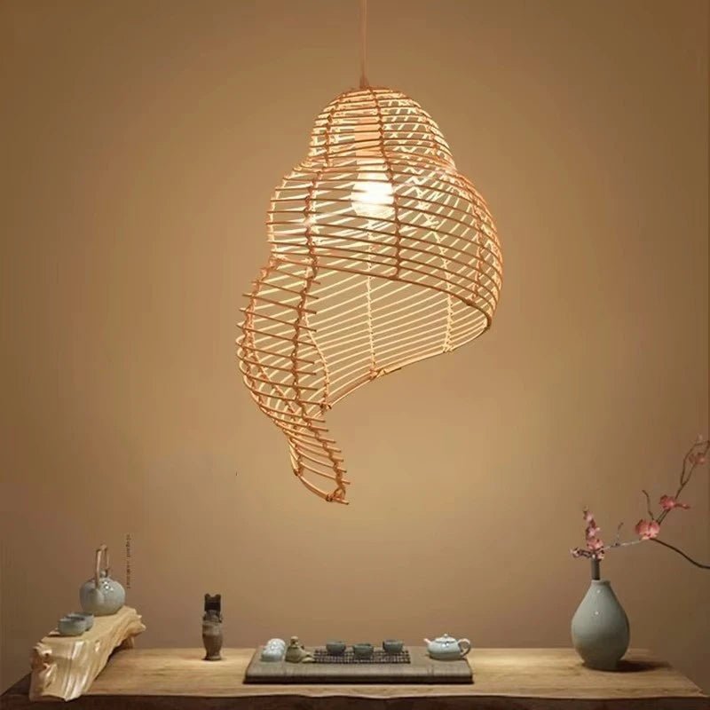 Suspension Luminaire Design Conque Rotin Tressé Vintage