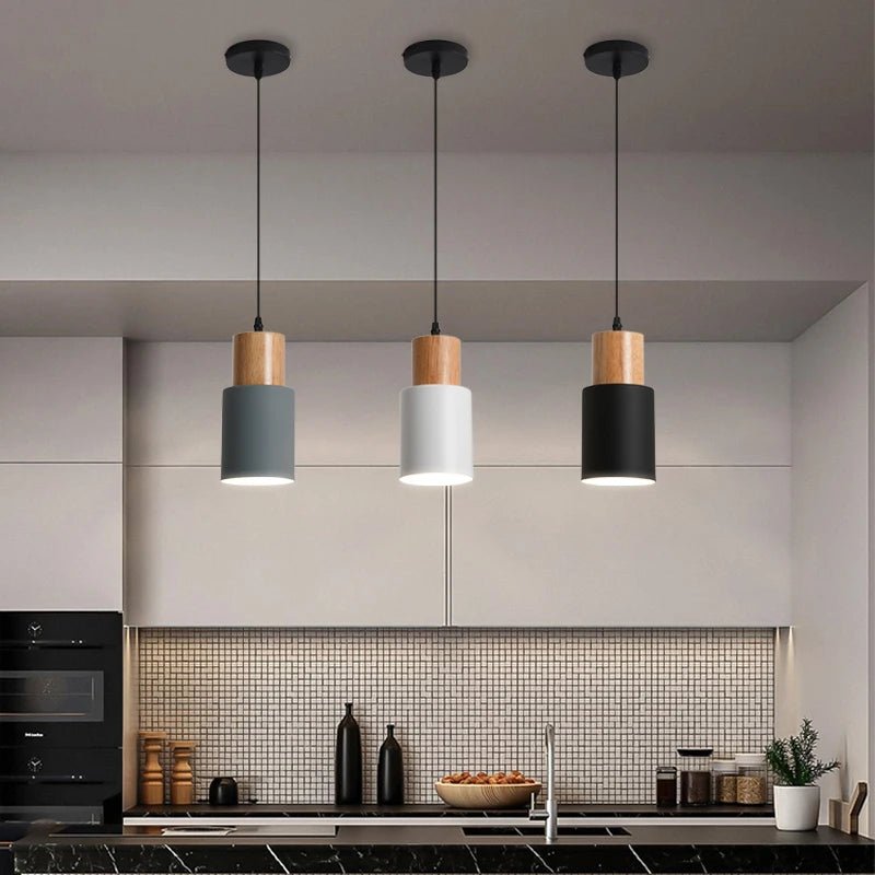 Suspension Luminaire Bois Massif Cylindrique Métal — 4 Coloris Nordique
