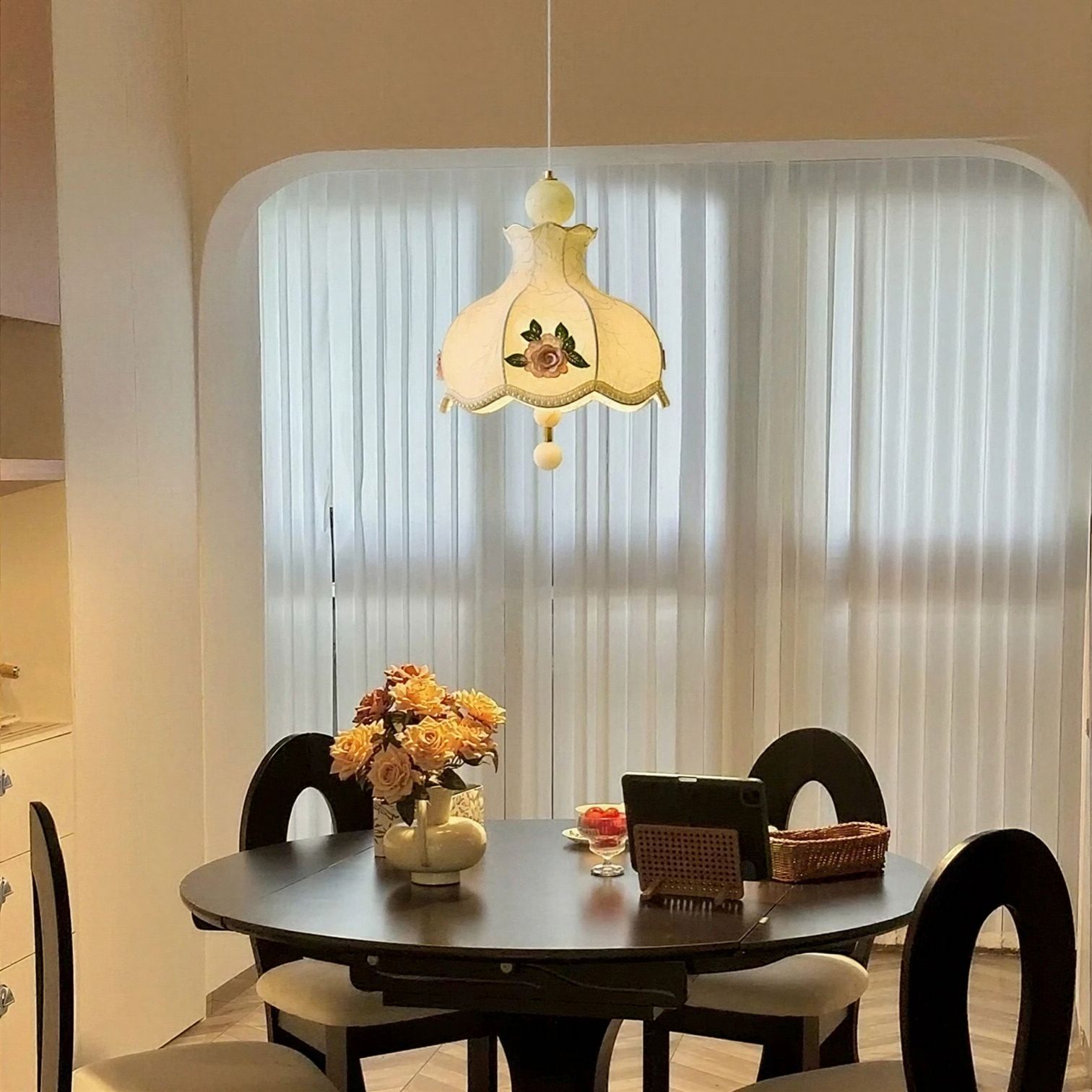 Suspension Luminaire Design Abat-Jour Fleurs Brodées Rose Vintage