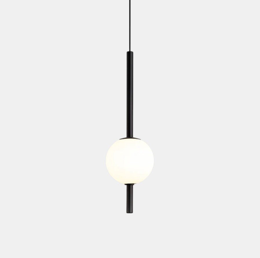 Luminaire Suspension Design Tige Fine Laiton & Globe Verre Laiteux