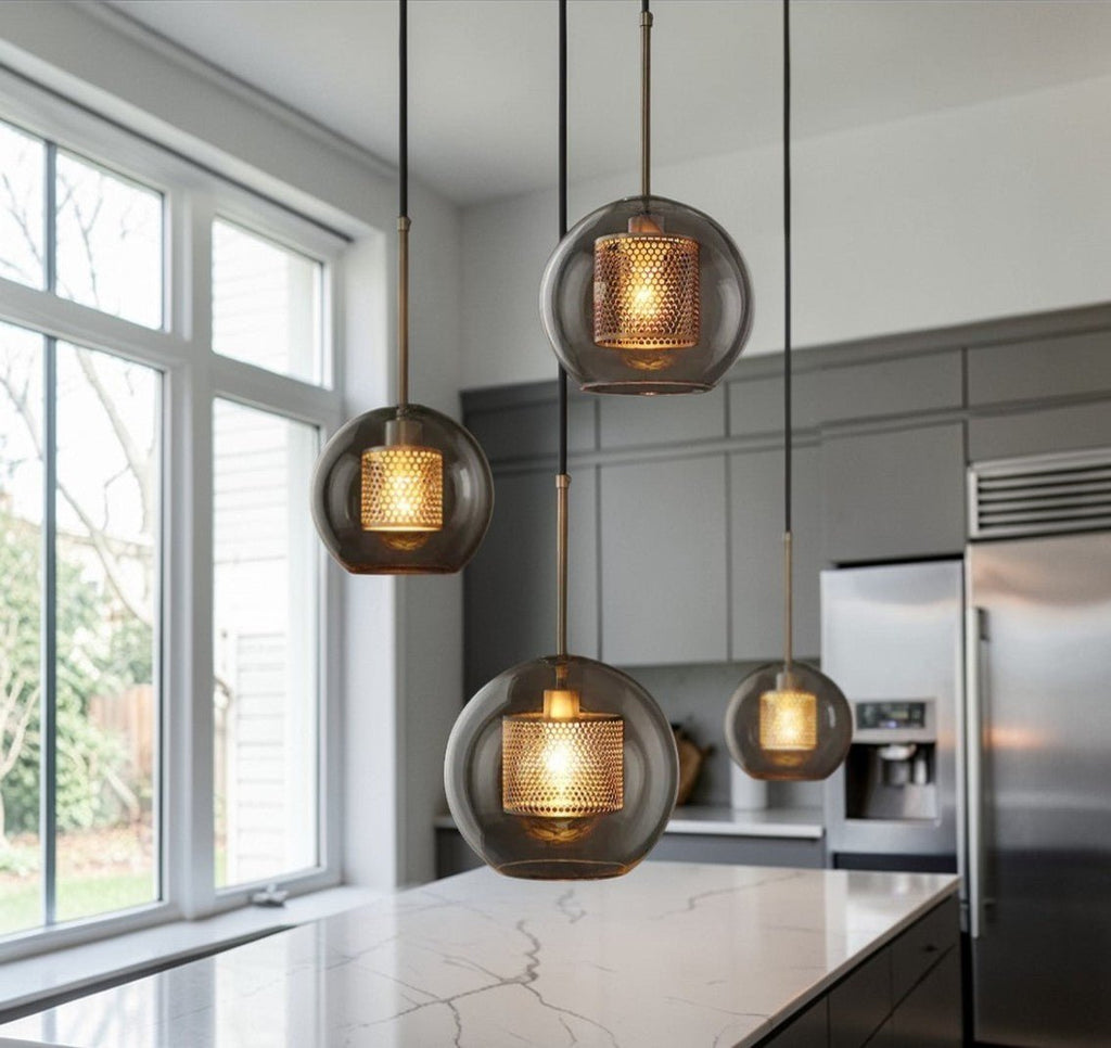 Luminaire Suspension Design Verre Fumé & Armature Dorée Nordique